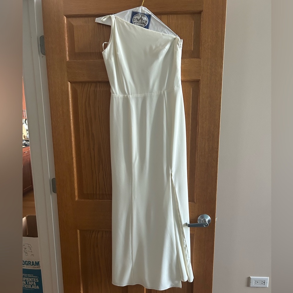 Bridesmaid dress. Cream. Size 8. Brand Amsale. Great condition. Dry cleaned